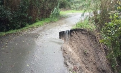 Frana a Casarza Ligure, parzialmente isolate alcune abitazioni