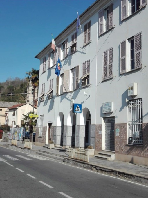 La sindaca non risponde alle interrogazioni, i consiglieri chiedono intervento del prefetto