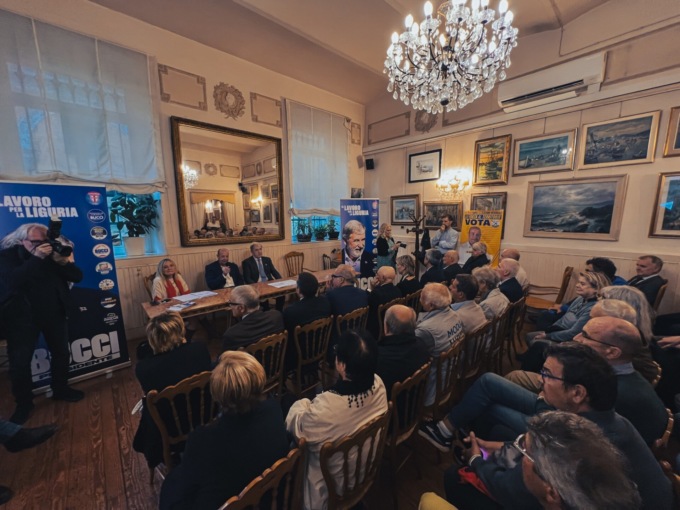 Pd di Sestri Levante: “Solinas sindaco civico? Sostiene Bucci e partecipa alle iniziative della Lega”