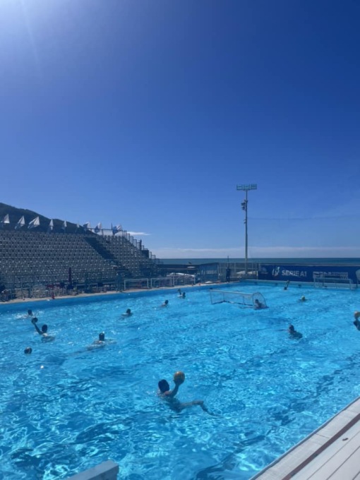 Recco, gestore per la piscina comunale cercasi