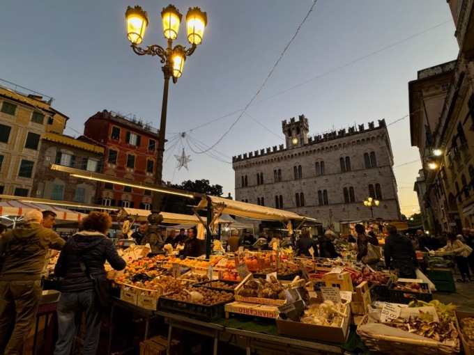Compostaggio, oggi martedì 19 incontro al mercato di piazza Mazzini di Chiavari