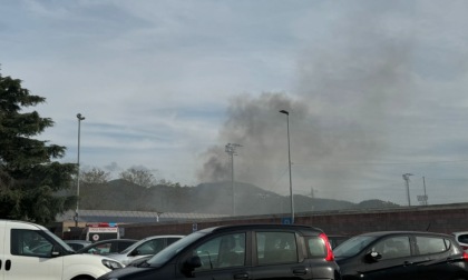 Incendio al campo sportivo  Andersen a Sestri Levante