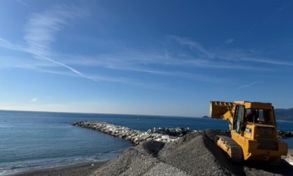 Nuove difese a mare a Chiavari, ripartite le operazioni all'interno della seconda cella