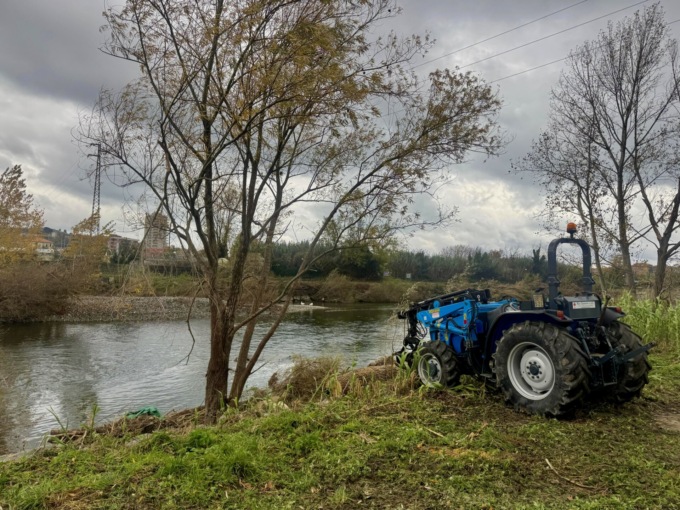 Fiume Entella, iniziate le operazioni di pulizia dei detriti vegetali