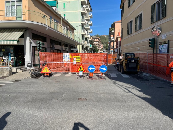 Chiavari, interventi di potenziamento della rete gas in via Canale