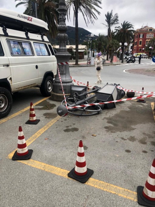 Sestri, i danni del vento della notte