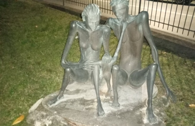 Rapallo, Azione: “Valorizzate la Statua della Famiglia”