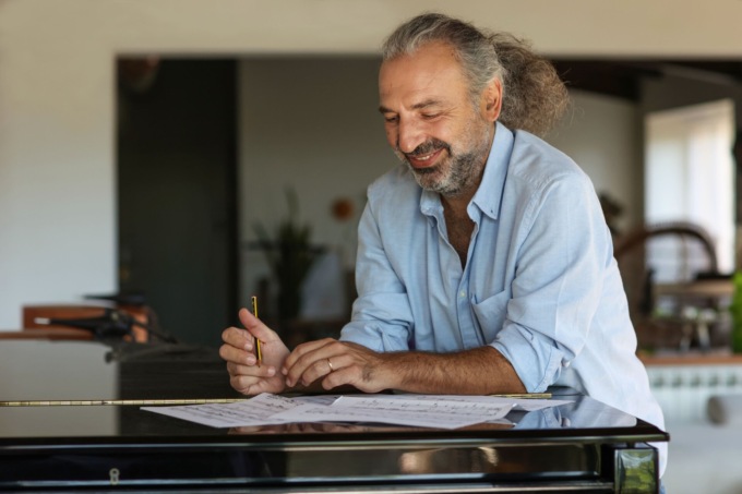 Stefano Bollani in concerto per la prima volta al Teatro Sociale di Camogli