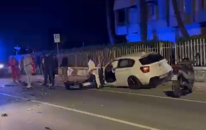 Incidente a Lavagna, frontale sull’Aurelia e auto ribaltata