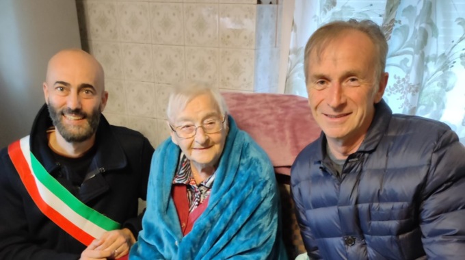 Leivi festeggia i 100 anni di Angela Sconnio