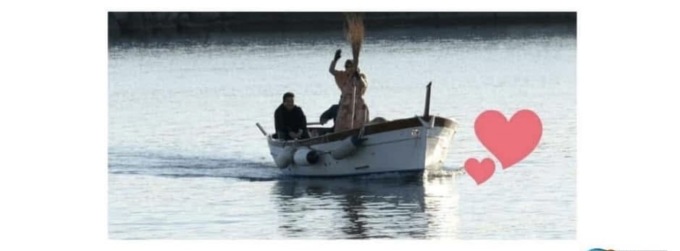 A Lavagna la Befana arriva dal mare