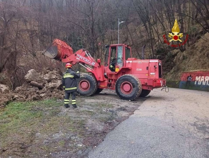 Frana di Marsiglia, blocchi di cemento per contenere il versante
