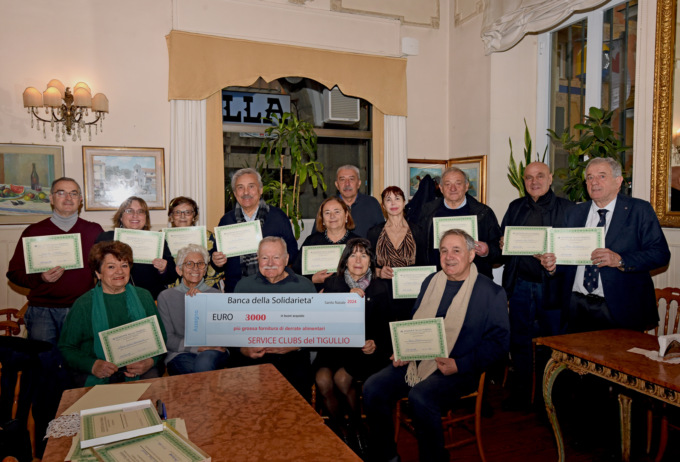 Consegnato il ricavato della cena natalizia dei service club della Diocesi