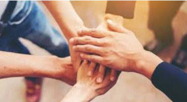 “La luce di un gesto”, in arrivo una cena sociale