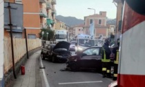 Chiavari, scontro tra due auto in via Piacenza