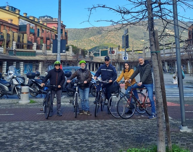 Piste ciclabili a Sestri, il sopralluogo dell’assessore Armanino con Fiab Tigullio Vivinbici