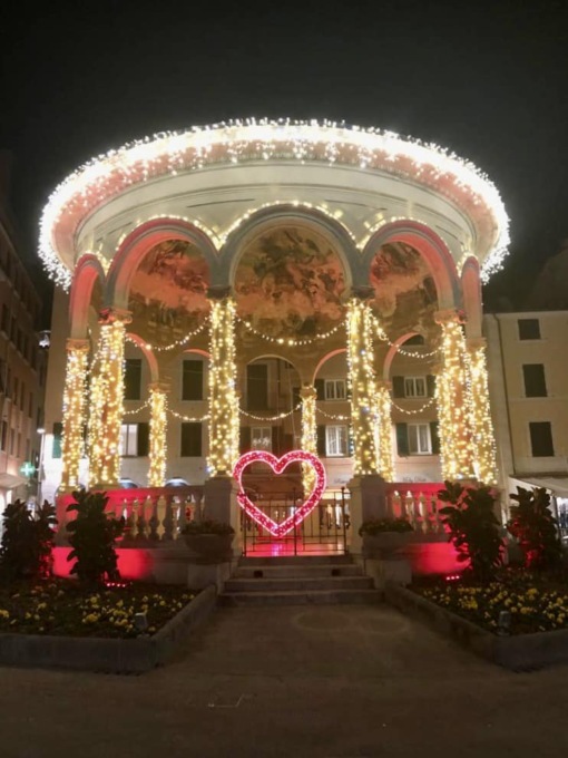 Rapallo, da oggi a domenica torna “lo Sbarazzo” festeggiando anche San Valentino