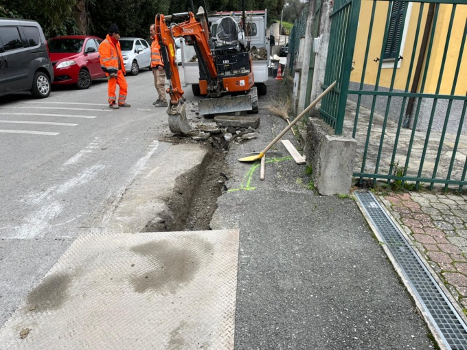 Marciapiede di via Pianello, nuovi interventi di messa in sicurezza