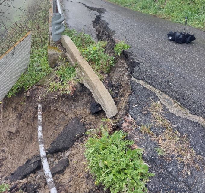 Due frane tra Davagna e Bargagli