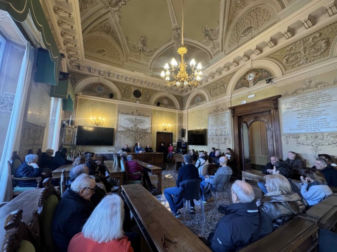 Ordine pubblico in piazza Fenice, incontro tra amministrazione comunale e cittadini