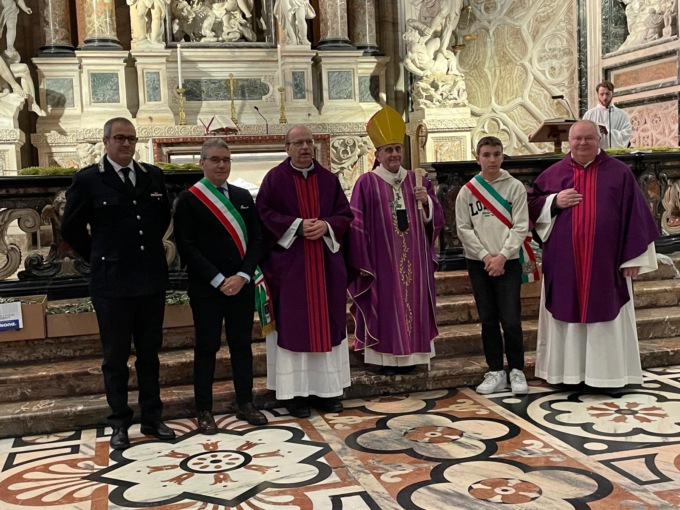 Delegazione recchese a Milano per il dono delle Palme, omaggio a San Giovanni Bono