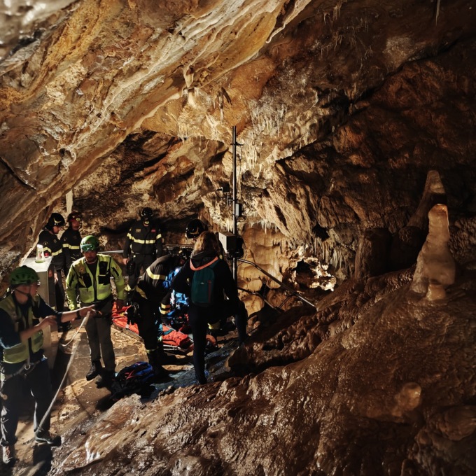 Attacco di panico per una 18enne di Casarza Ligure alle grotte di Toirano