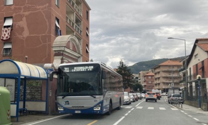 Lavori in via Entella, modifiche al servizio AMT