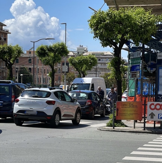 Chiavari, incidente all’incrocio tra Corso Garibaldi e Corso De Michiel
