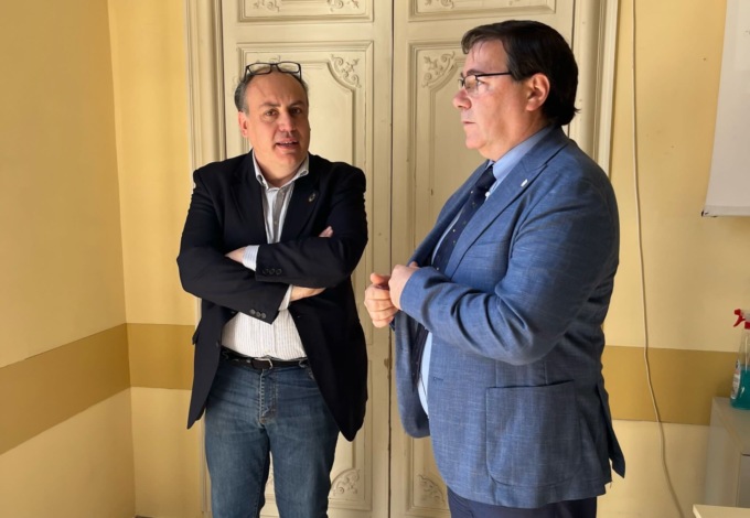 Riva, scontro sulla prima elementare: “I bambini non paghino l’orgoglio dell’amministrazione”