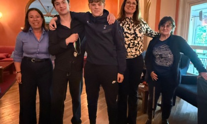 Il premio letterario "Ascoltami, ti racconto una storia"a quattro studenti del liceo Nicoloso da Recco