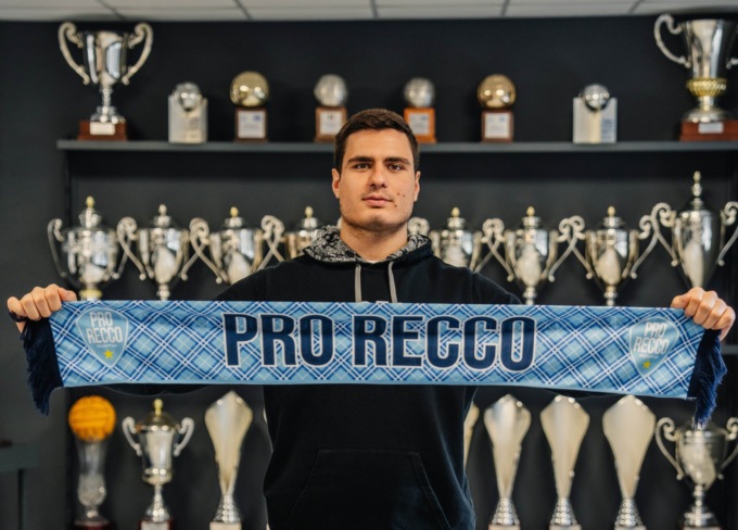 Matteo Iocchi Gratta rinnova con la Pro Recco fino al 2028