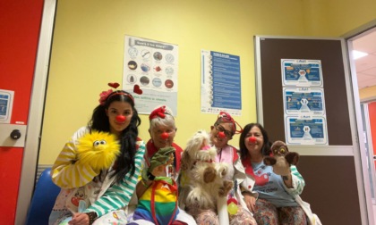 Risate, colori e solidarietà: i clown di VIP Camuggi tornano in piazza a Rapallo