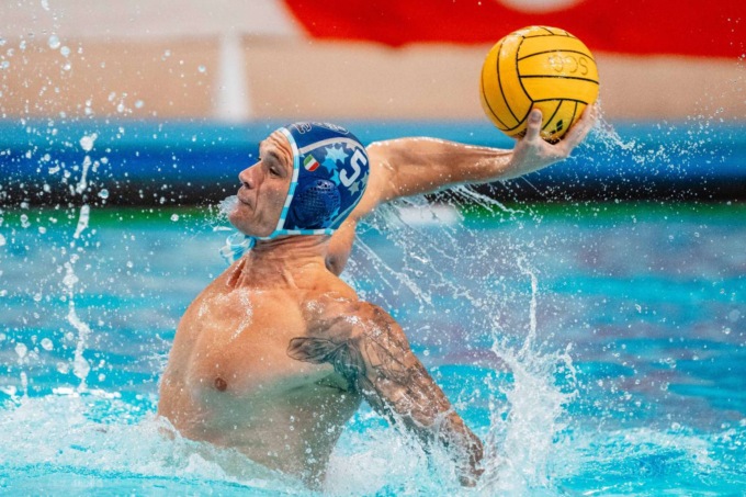 Prima gara della finale scudetto: Brescia vs Pro Recco 12-10