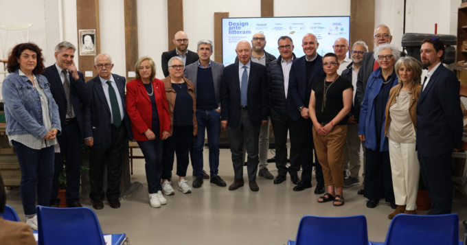 Terminata la mostra sulla Sedia leggera di Chiavari: un successo condiviso