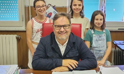 Varese Ligure, un mercatino per la piscina