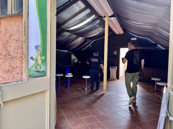 Vandali nella sala multimediale del Parco Rocca di Chiavari