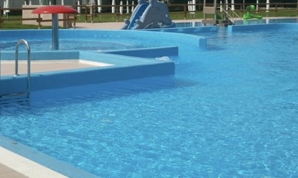 Bimbo ligure di 7 anni rischia di annegare in piscina a Gallipoli: condizioni gravissime