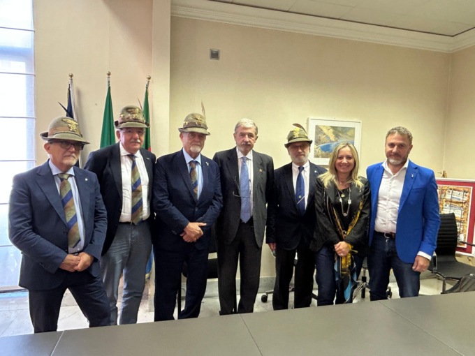 Genova e la Liguria si preparano ad accogliere il Raduno Nazionale degli Alpini 2026