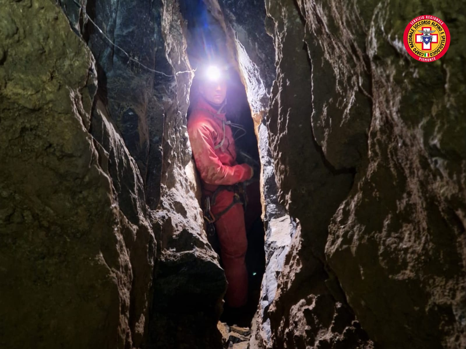 Speleologo ferito a 40 metri profondità all’Abisso Paperino di Ormea (Cuneo)