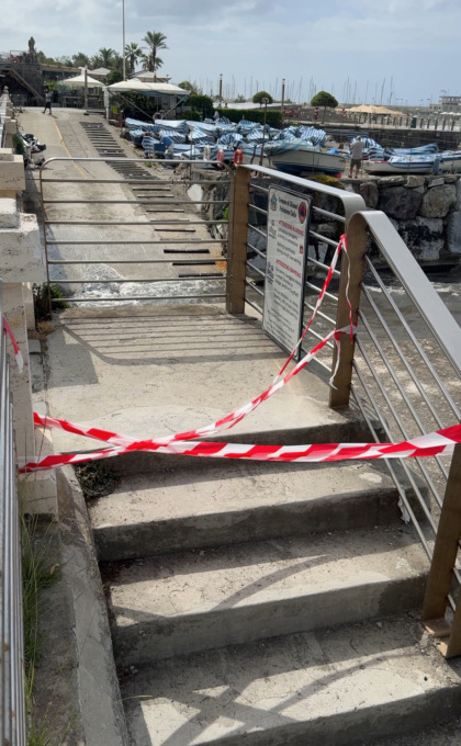 Spiagge chiuse per mareggiata a Chiavari, Grillo: “Una scelta estrema e isolata”
