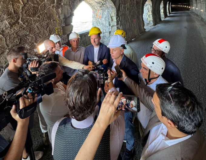 Rixi e Giampedrone in sopralluogo a Moneglia, riapertura delle gallerie nel 2027