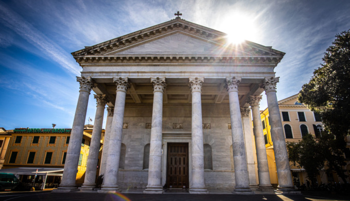 La Cattedrale di Chiavari sbarca su WhatsApp
