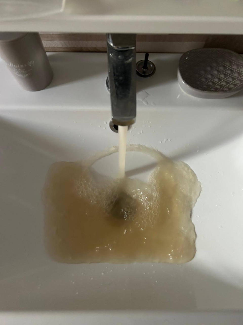 Lavagna, acqua torbida dai rubinetti: l’opposizione chiede chiarimenti