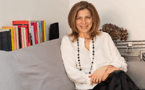 Santa, giovedì 25 settembre incontro con Raffaella Romagnolo