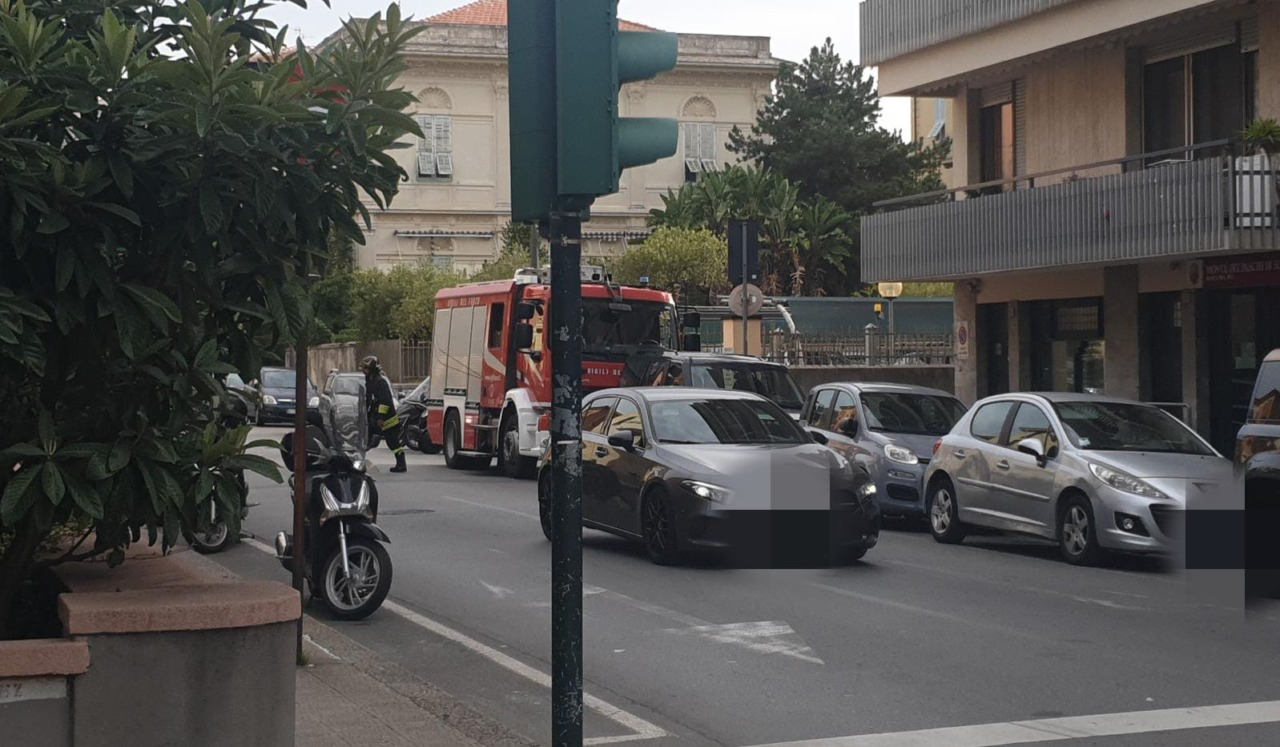 Sospetta fuga di gas in un appartamento in corso Italia a Chiavari