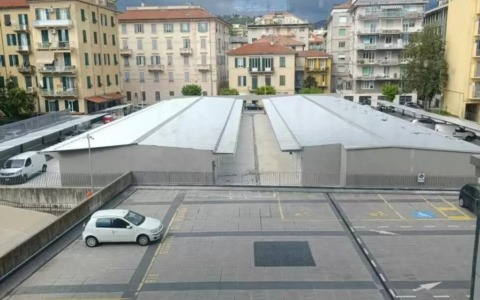 Chiavari, Orecchia: “Un allevamento industriale di polli in pieno centro a Chiavari”