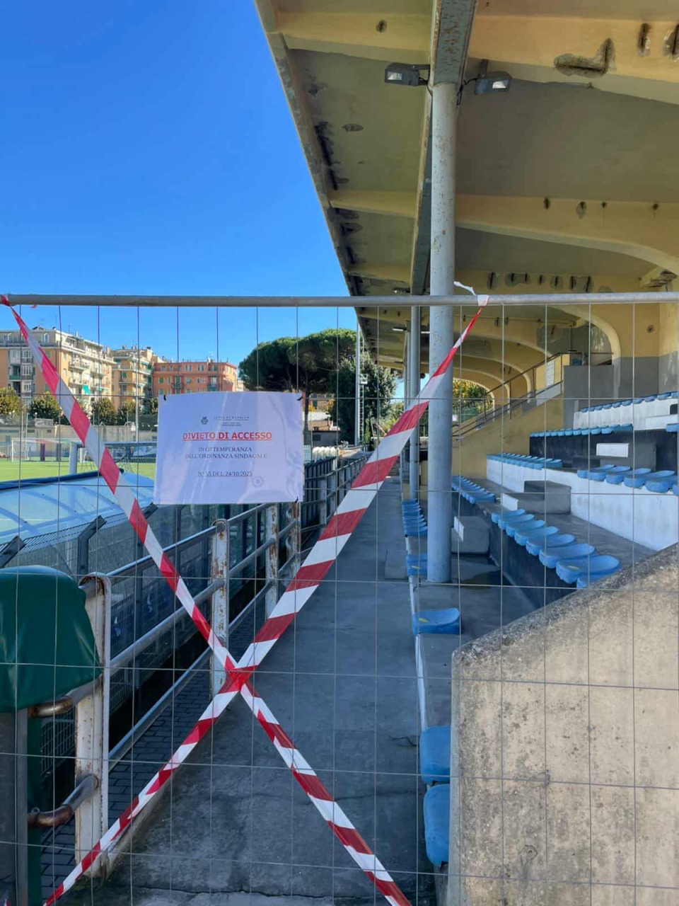 Chiusa temporaneamente la tribuna del campo sportivo Macera di Rapallo