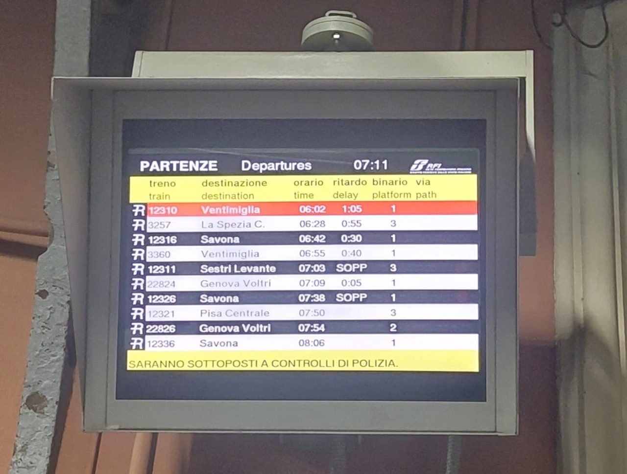 Linea Genova–La Spezia: circolazione rallentata per un guasto a un treno