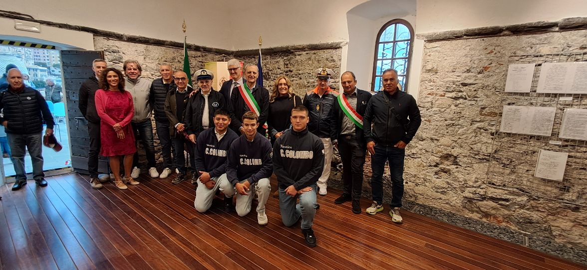 Camogli, inaugurata la mostra fotografica dedicata ai 150 anni del Nautico Colombo