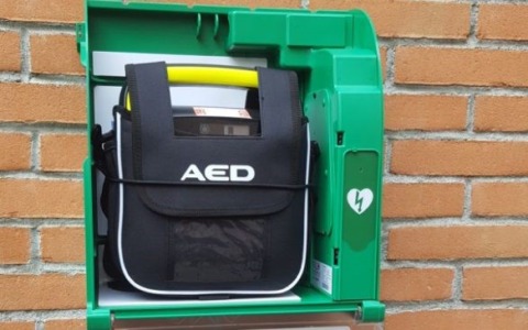A Santa Margherita si inaugura un nuovo defibrillatore